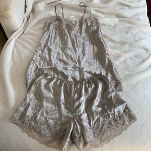 Women’s intimate wear size medium, gray